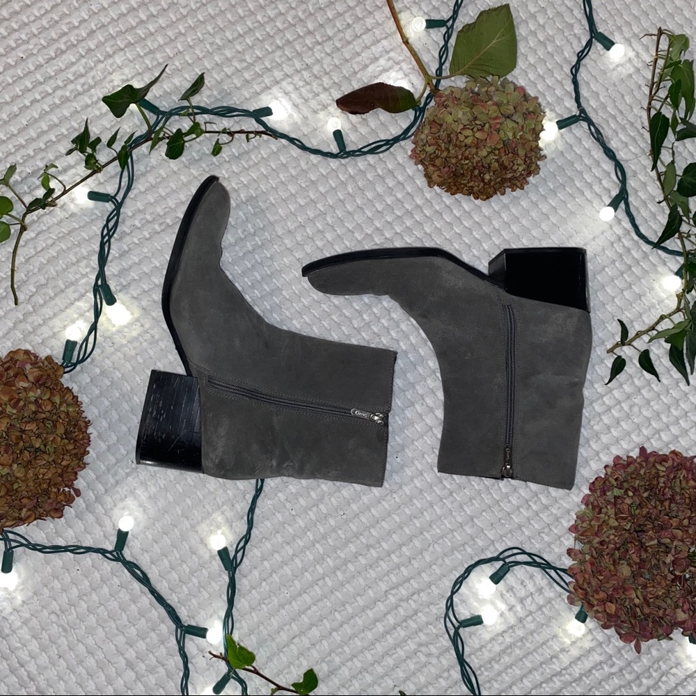 Grey Metal tip lined boots